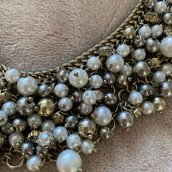 WHBM Statement Necklace - Picture 2 of 2